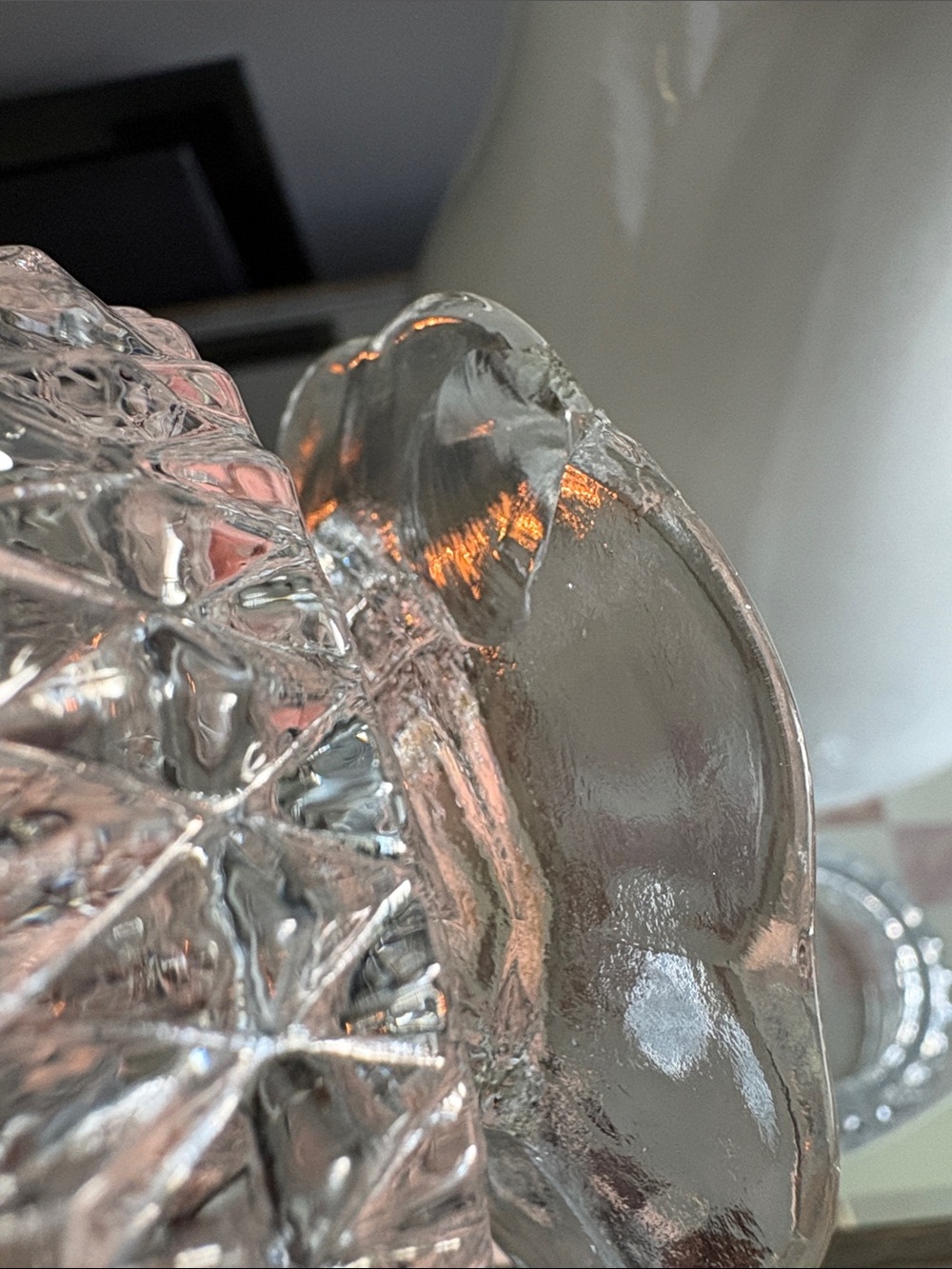 Vintage Clear Glass "Diamond Point" Fairy Lamp Angel Light- Has chip. - Picture 10 of 13